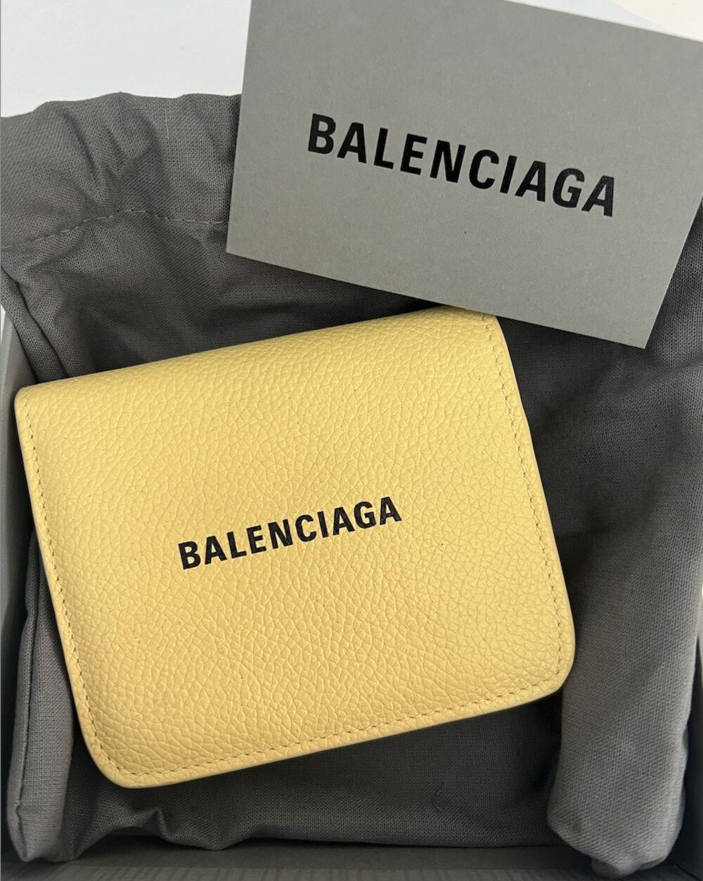 Balenciaga Cash Flap Coin And Card Holder ~ Gold